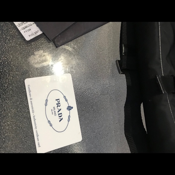 PRADA MESSENGER SIDE BAG - Picture 5 of 5